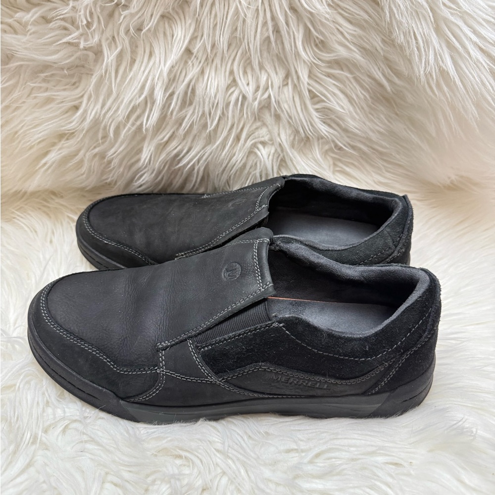Merrell Men's size 10.5 Black Slip-On Shoes